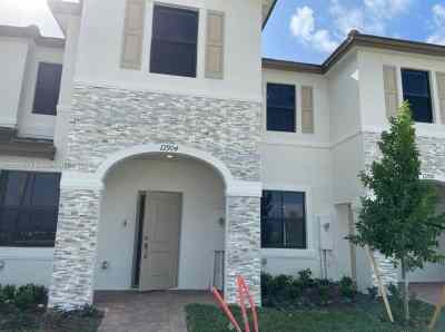 12904 SW 232nd Ter