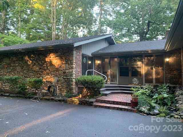 101 Lakemont Drive, Flat Rock, North Carolina image 7