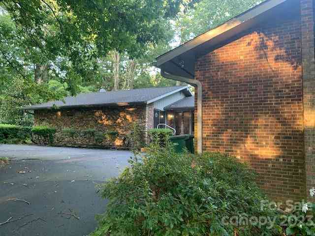 101 Lakemont Drive, Flat Rock, North Carolina image 5