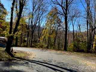19 Lochmoor Lane, Waynesville, North Carolina image 2
