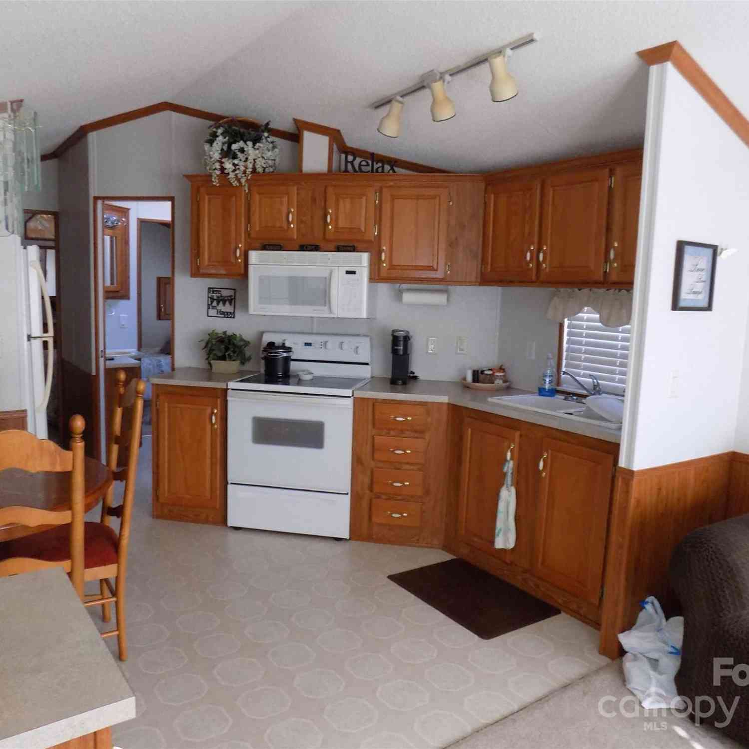 43 Pike Point, Waynesville, North Carolina image 4
