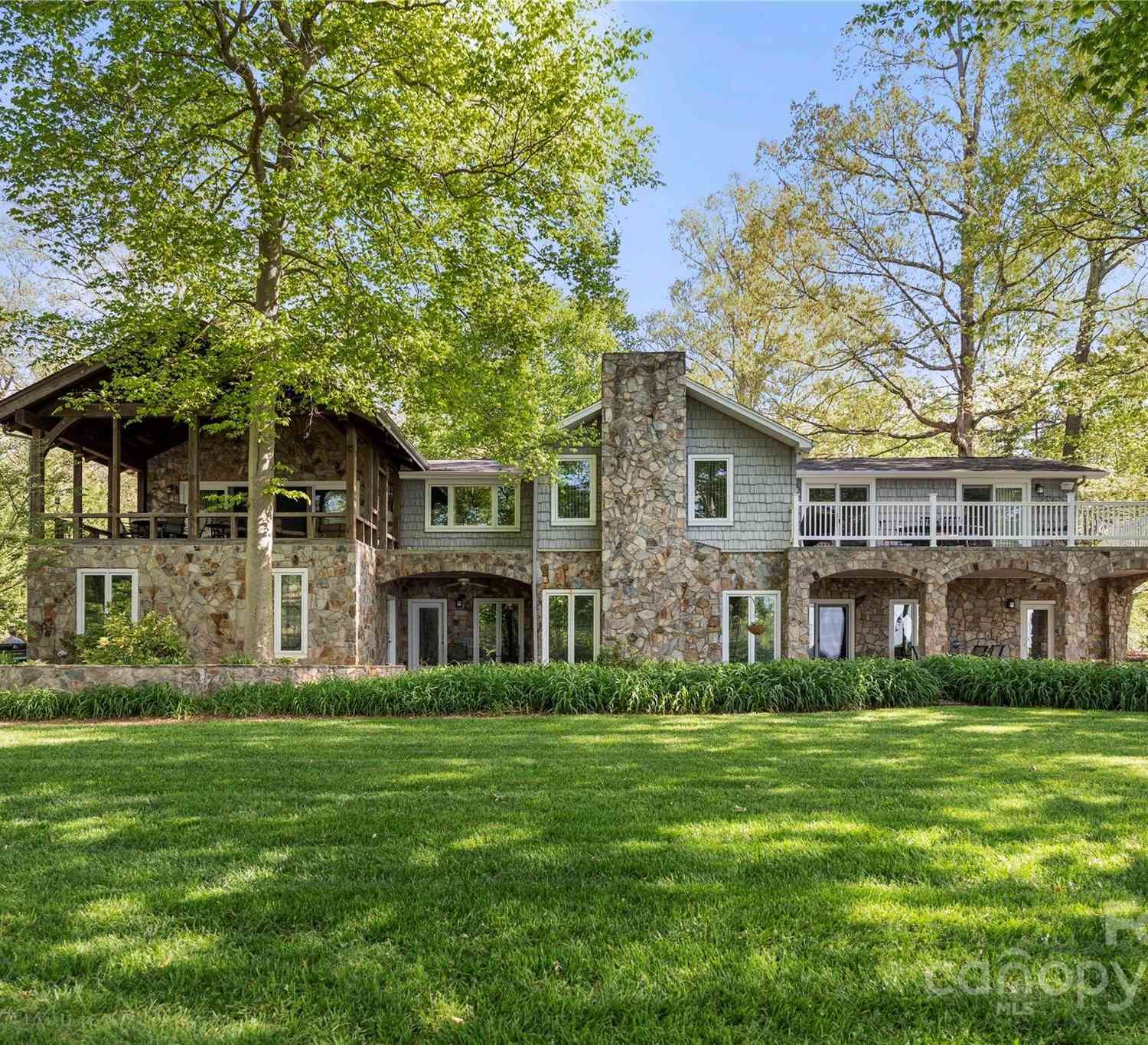 501 Nivens Cove Road, Mount Holly, North Carolina image 1