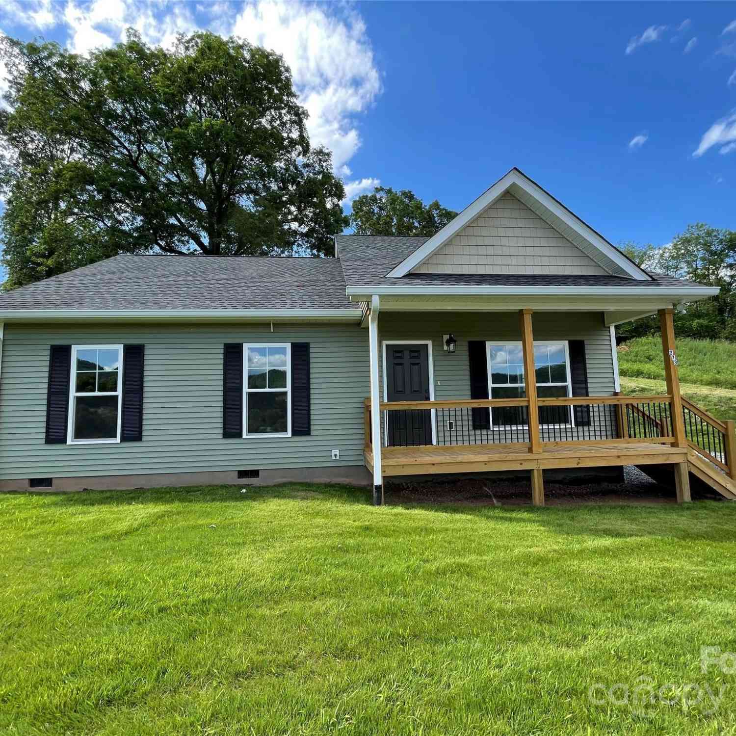 373 Barefoot Ridge, Clyde, North Carolina image 1