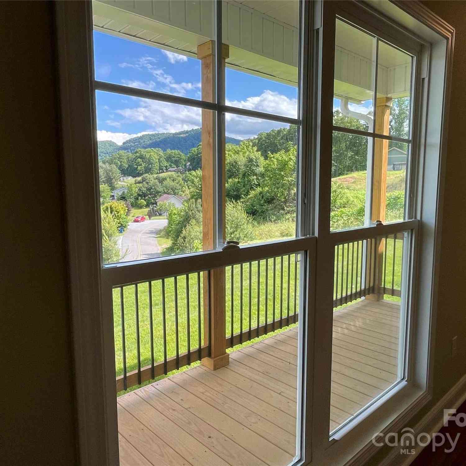 373 Barefoot Ridge, Clyde, North Carolina image 5