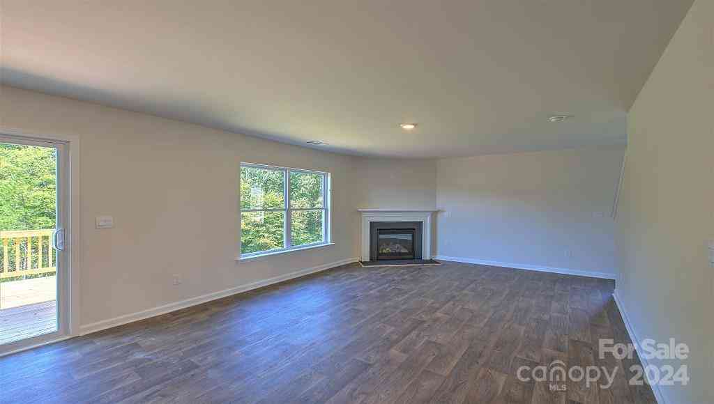 555 Country Oak Drive, Asheville, North Carolina image 17