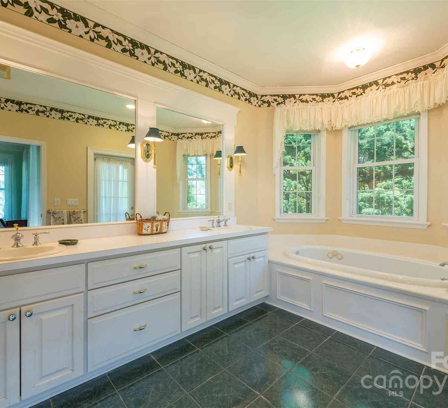700 Cool August Heights, Waynesville, North Carolina image 17