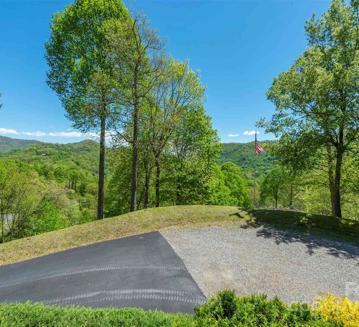 700 Cool August Heights, Waynesville, North Carolina image 41