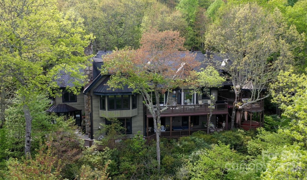 1052 Toxaway Drive, Lake Toxaway, North Carolina image 34