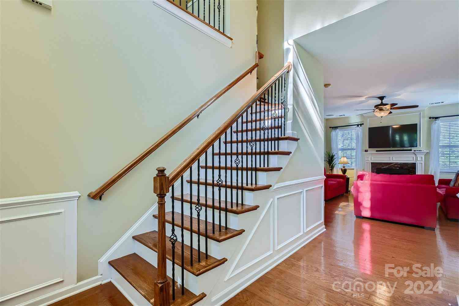 2412 Sonoma Valley Drive, Charlotte, North Carolina image 2