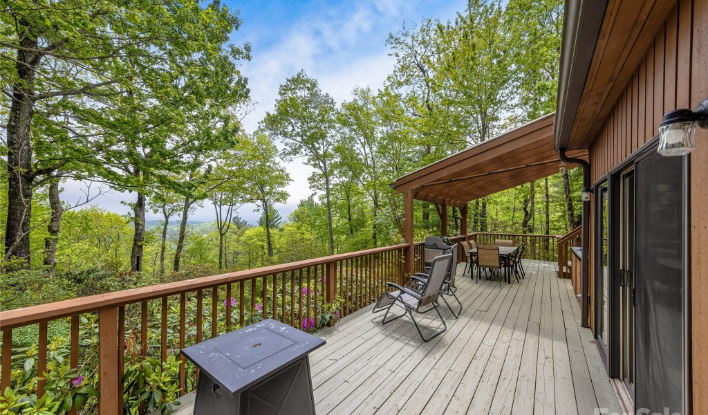 678 Hawk Mountain Road, Lake Toxaway, North Carolina image 11