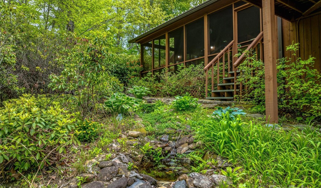 678 Hawk Mountain Road, Lake Toxaway, North Carolina image 9