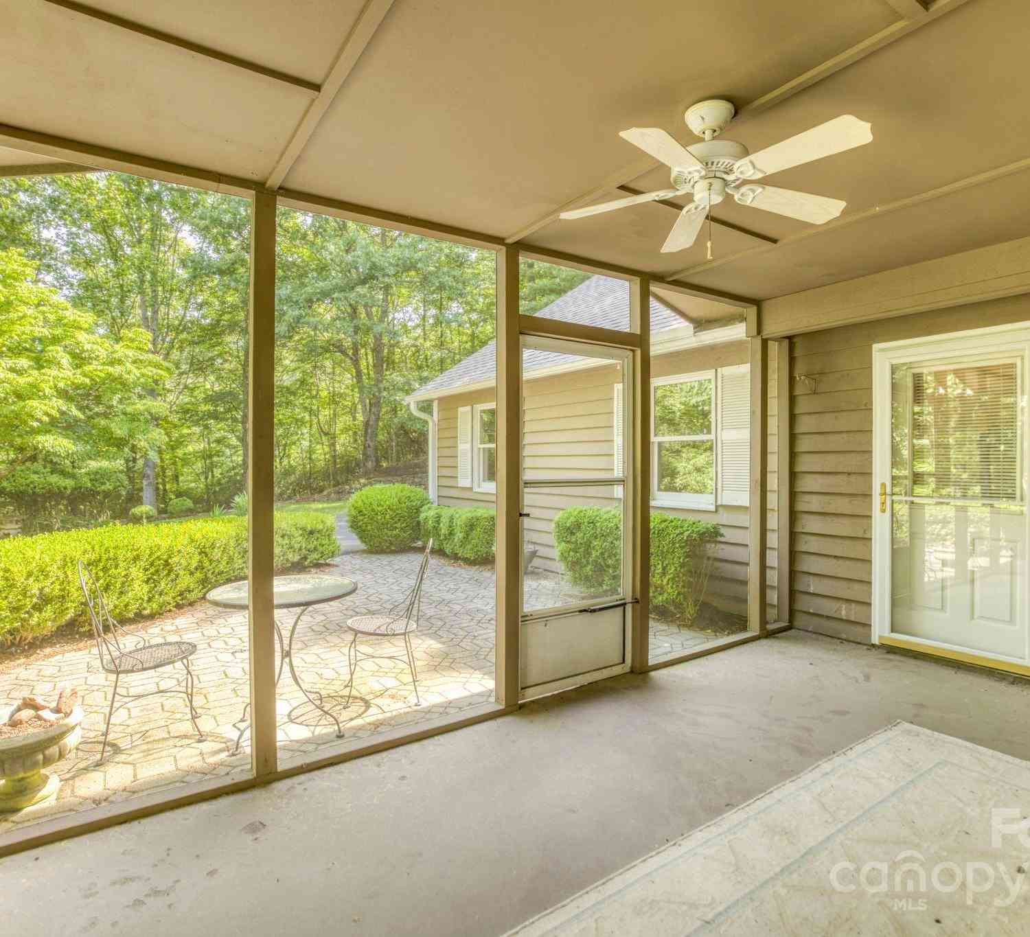 16 Cedar Drive, Mills River, North Carolina image 7