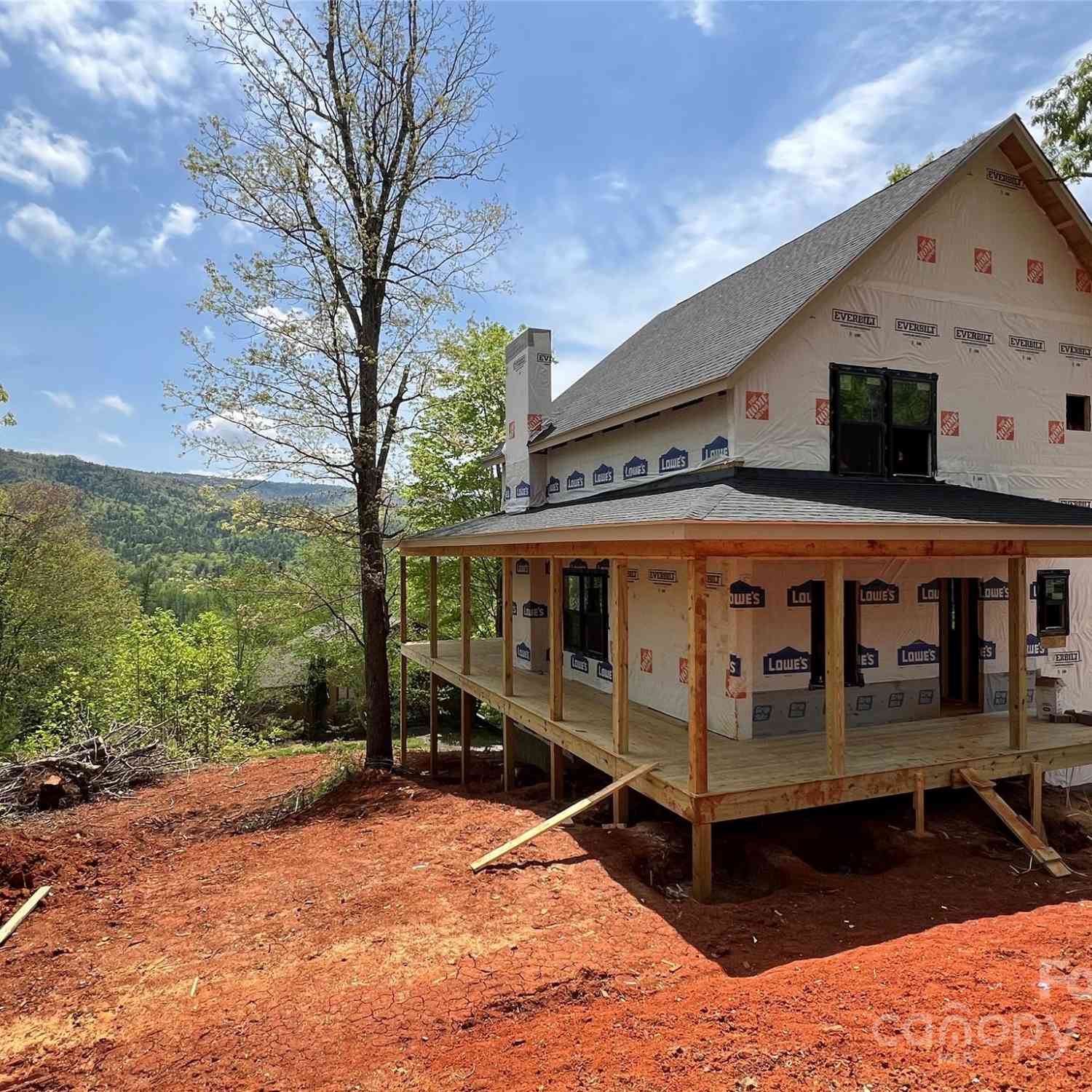 604 Blue Ridge Drive, Marion, North Carolina image 1