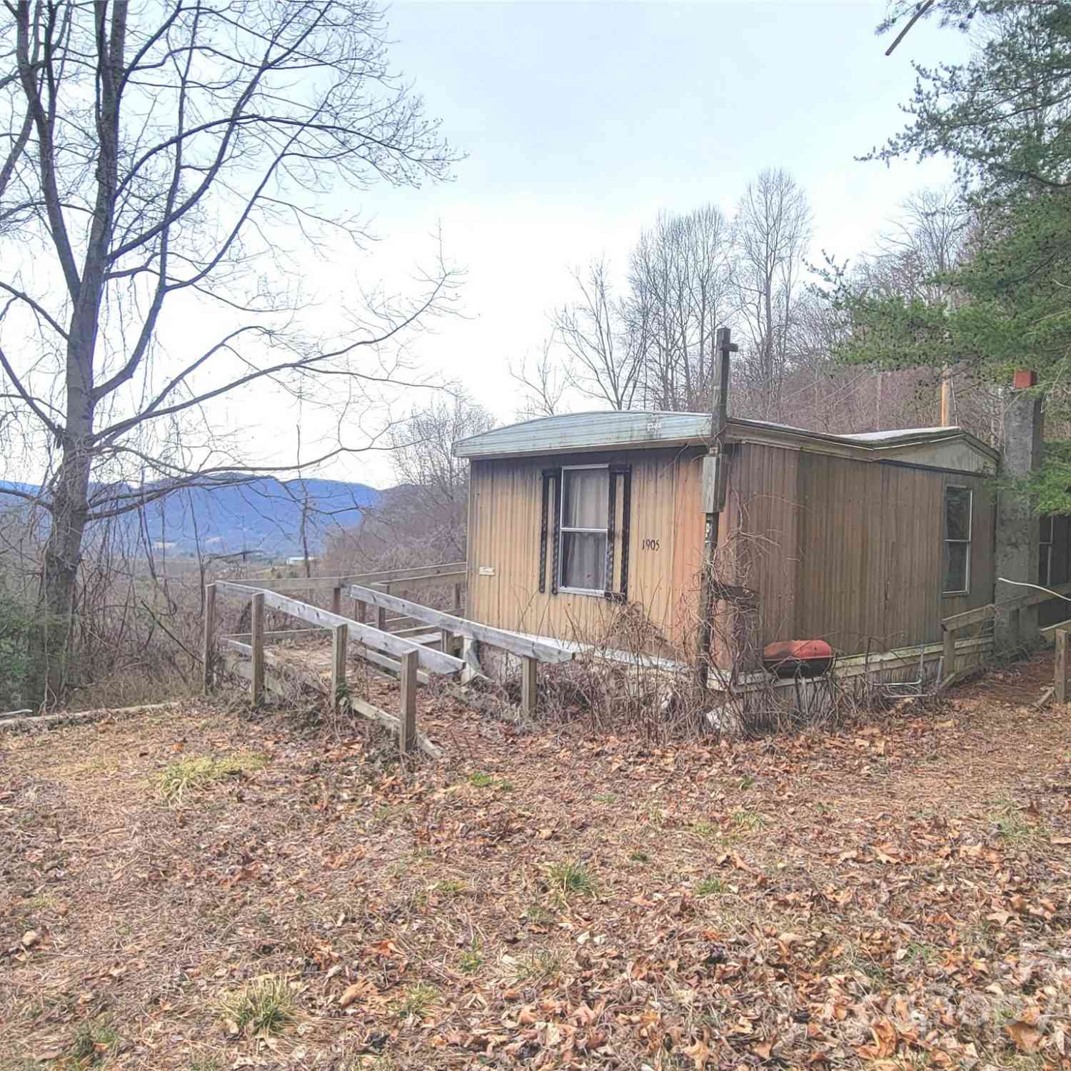 1905 Chambers Mountain Road, Clyde, North Carolina image 1