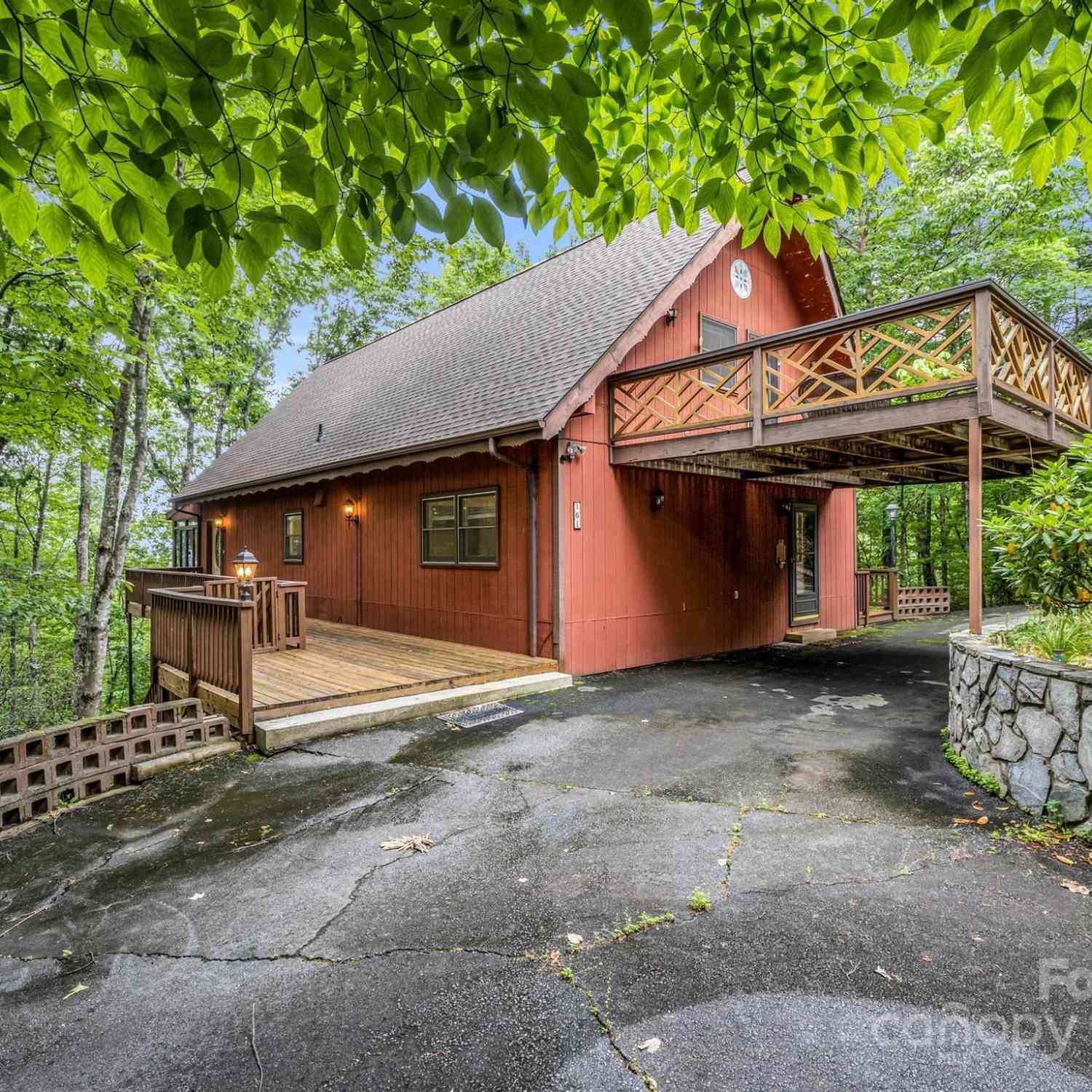 161 Summit Court, Lake Lure, North Carolina image 3