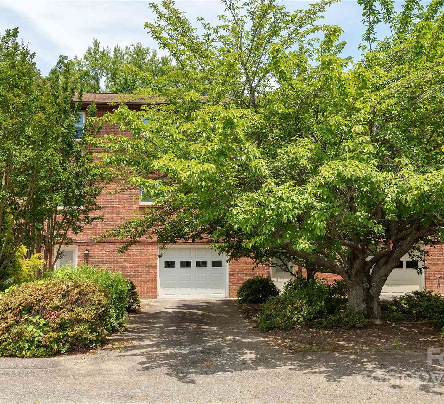 103 Oakwood Place #UNIT 4, Hendersonville, North Carolina image 17