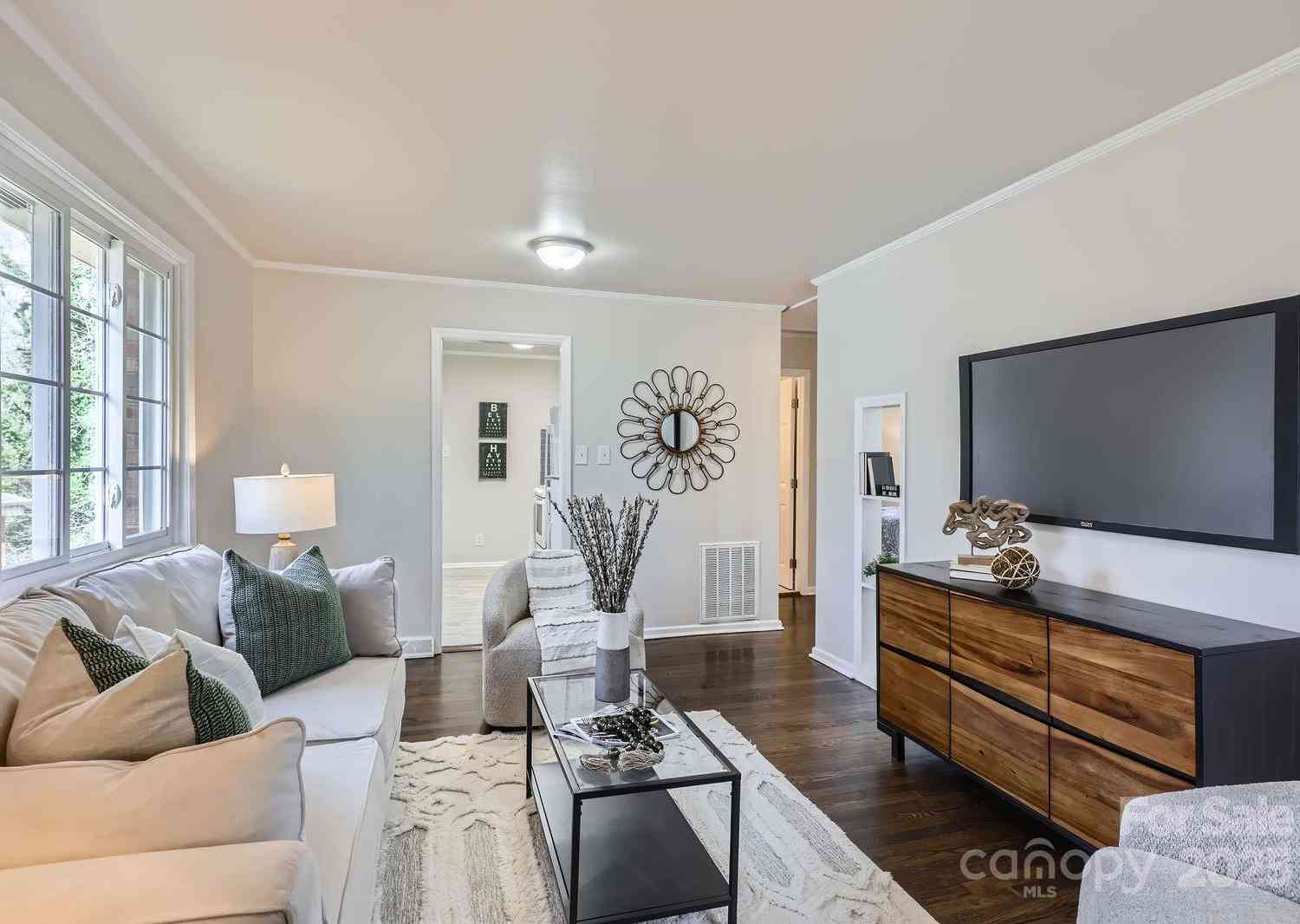 3210 Marlborough Road, Charlotte, North Carolina image 9