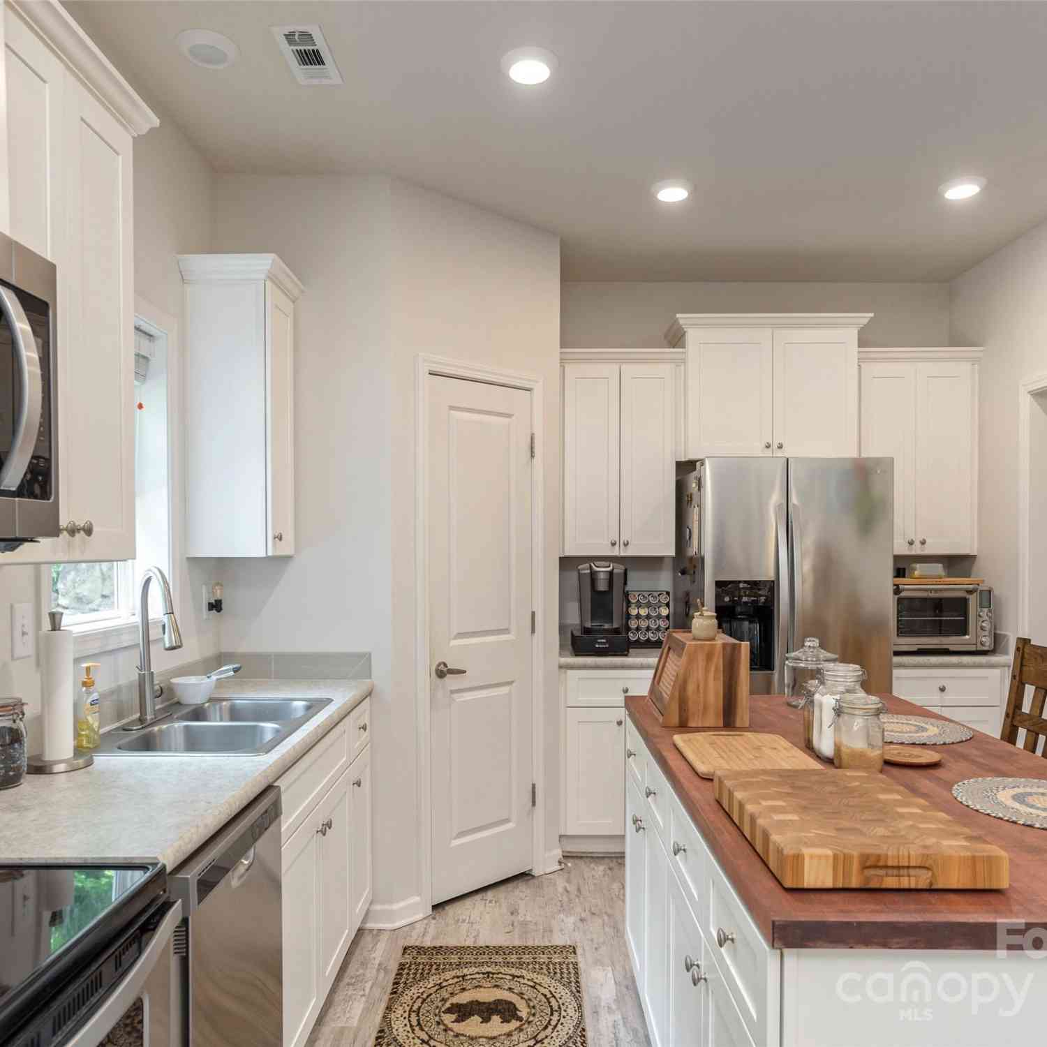 138 Lone Eagle Lane, Hendersonville, North Carolina image 12