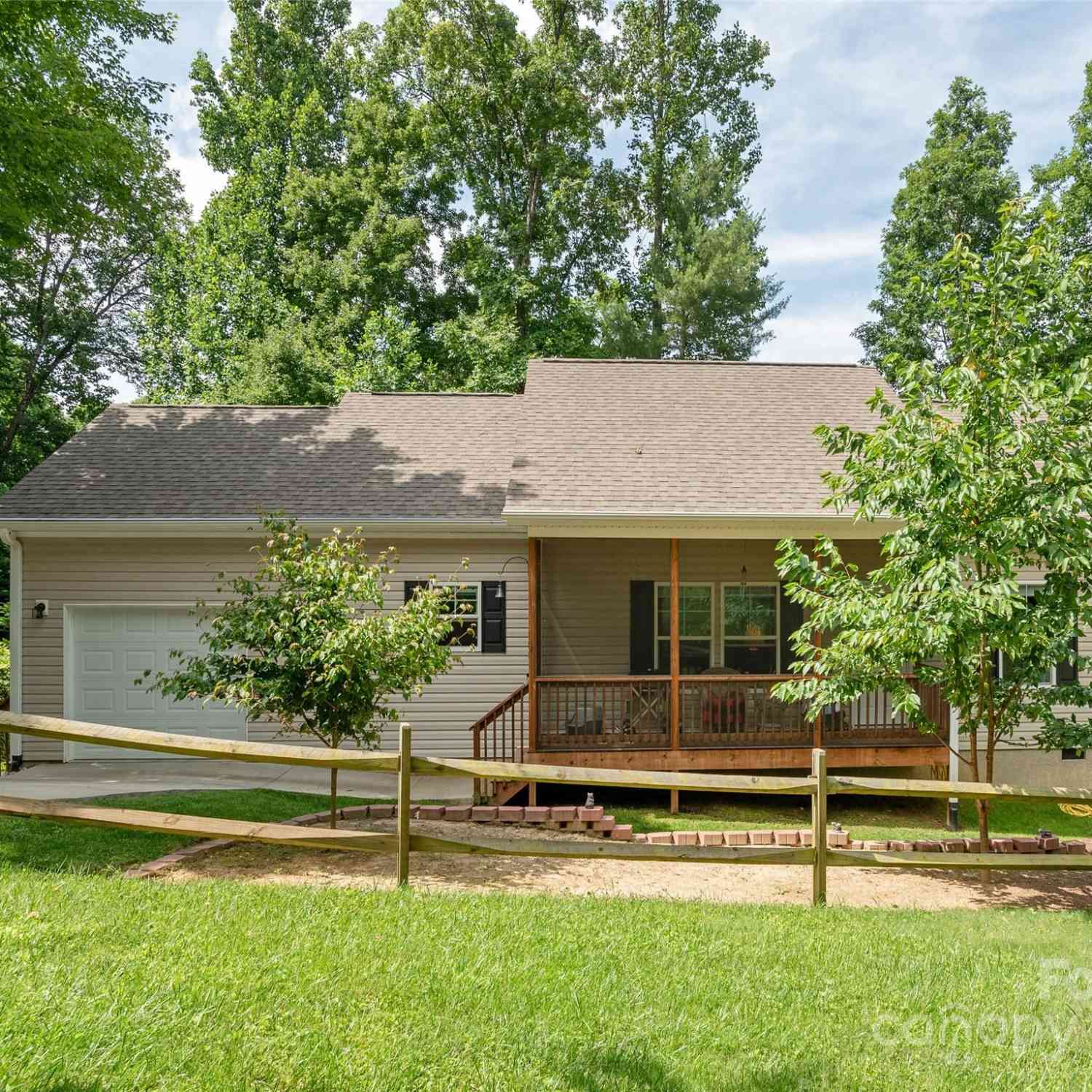 138 Lone Eagle Lane, Hendersonville, North Carolina image 3