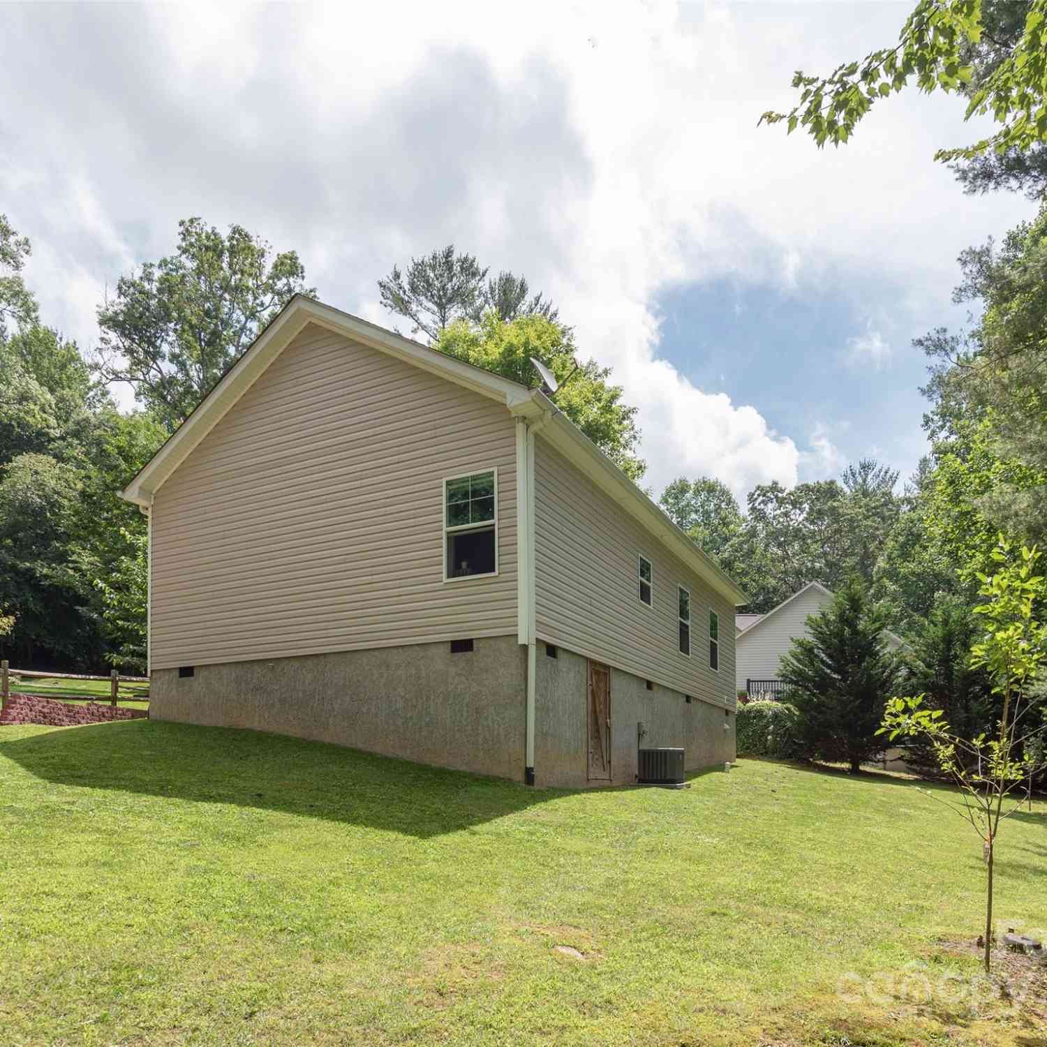 138 Lone Eagle Lane, Hendersonville, North Carolina image 26