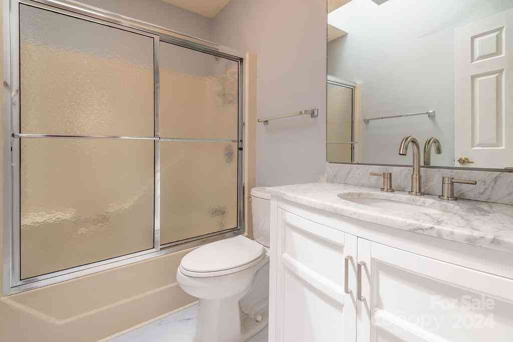 124 Exeter Court, Hendersonville, North Carolina image 18