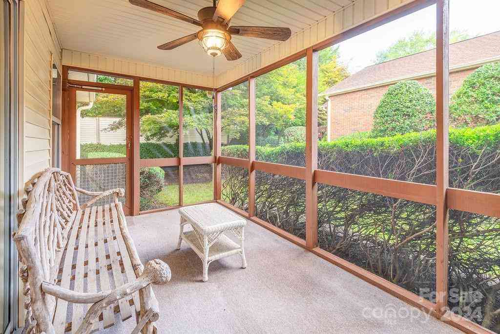 124 Exeter Court, Hendersonville, North Carolina image 21