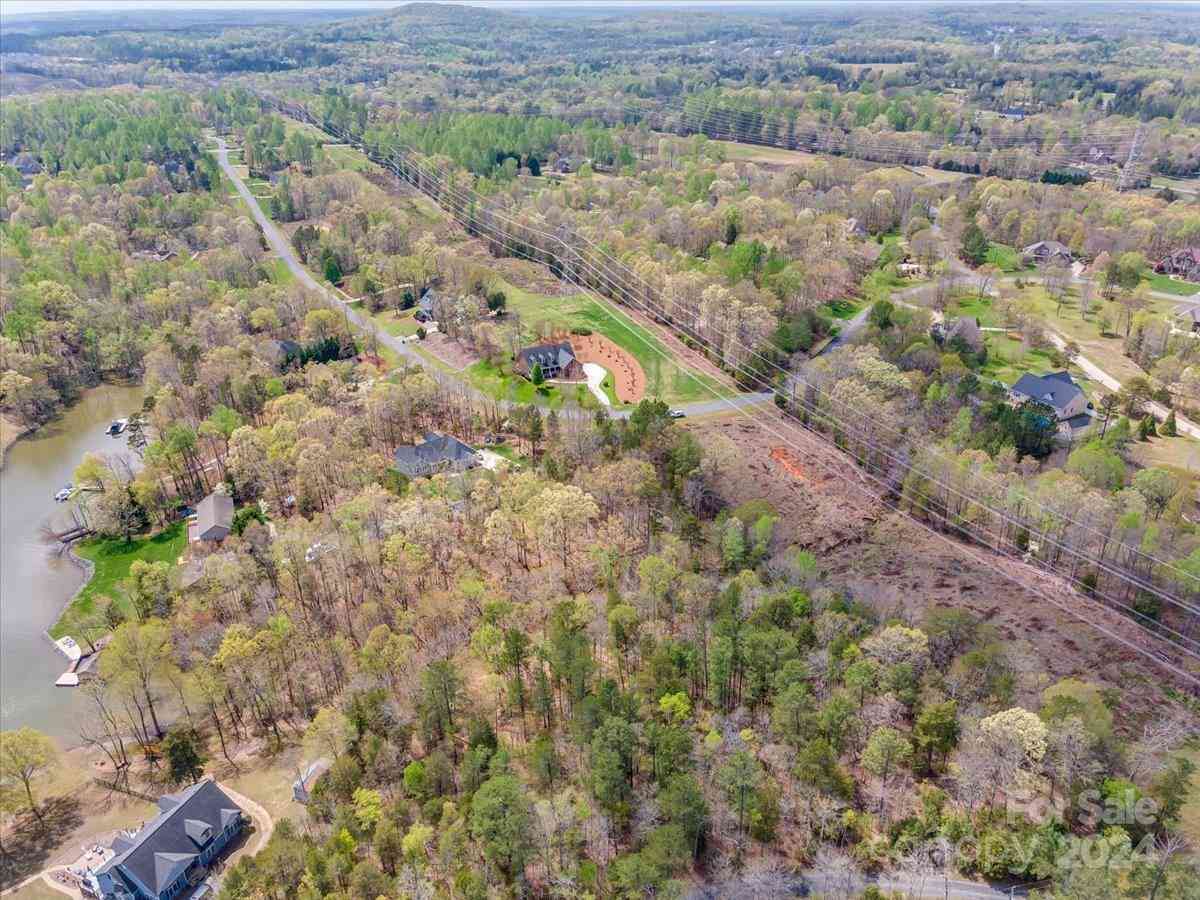 340 Catawba Crest Lane, Clover, South Carolina image 7