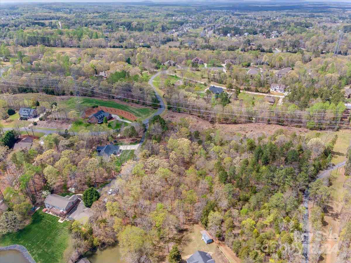 340 Catawba Crest Lane, Clover, South Carolina image 8