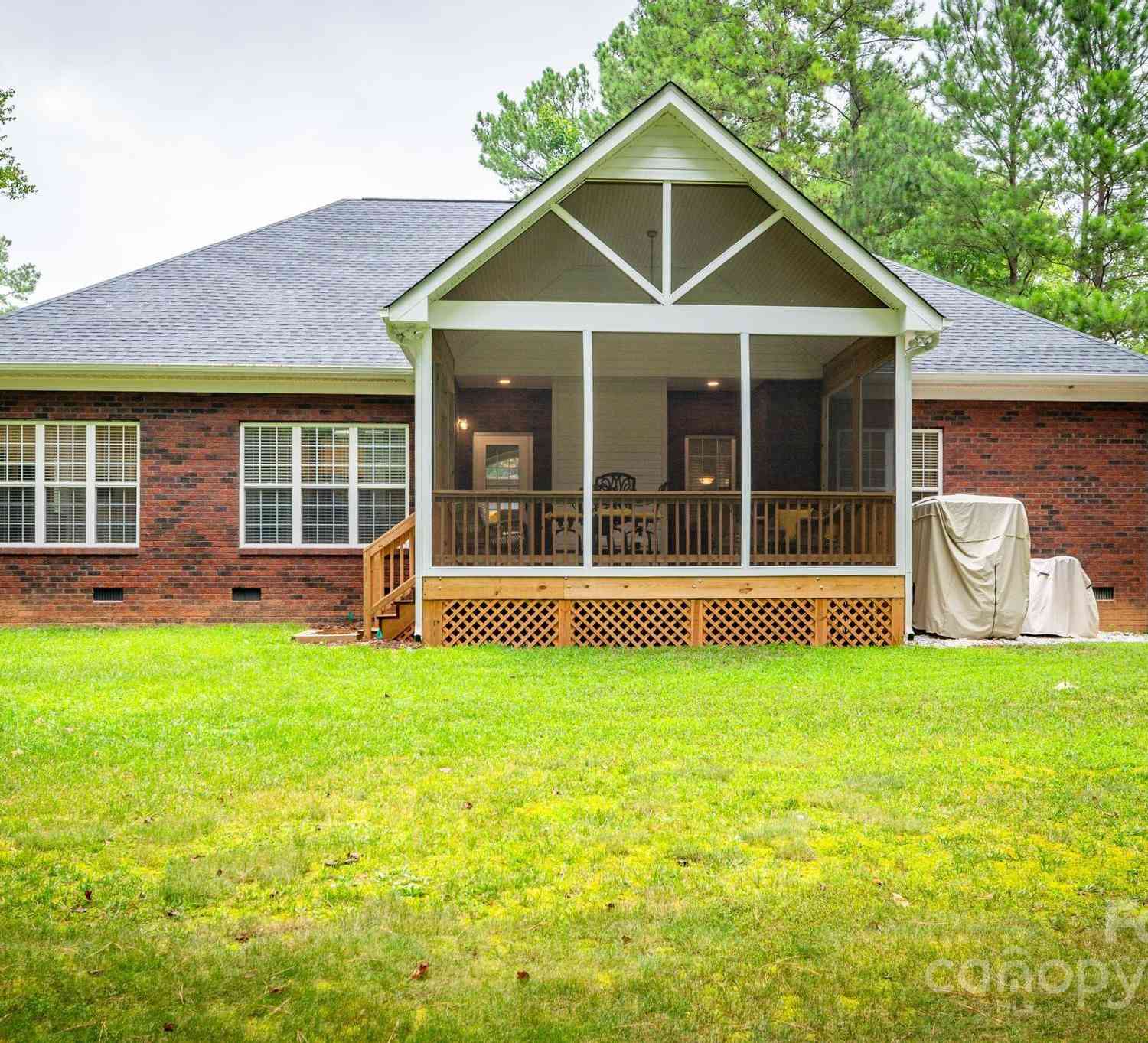 2518 Wellesbourne Lane, Sherrills Ford, North Carolina image 11