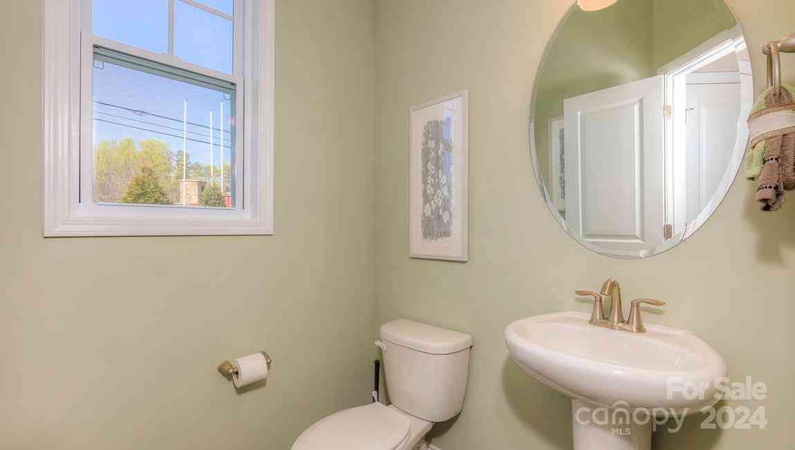 284 Creekview Road, Hendersonville, North Carolina image 19