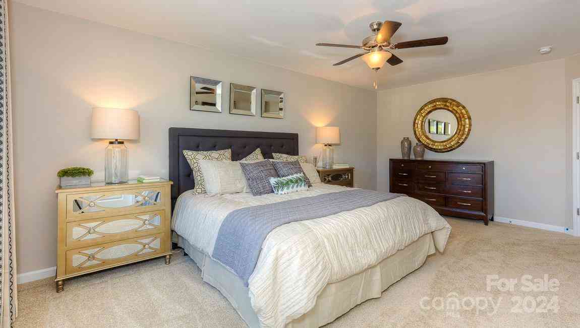 284 Creekview Road, Hendersonville, North Carolina image 25