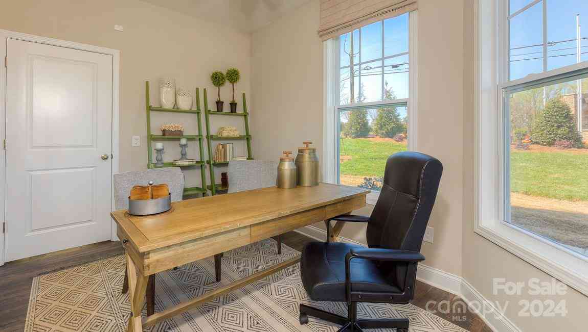 284 Creekview Road, Hendersonville, North Carolina image 6