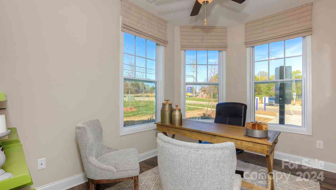 284 Creekview Road, Hendersonville, North Carolina image 5