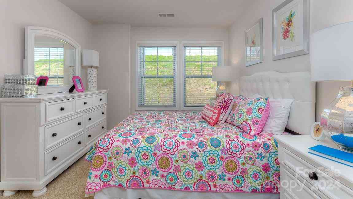 288 Creekview Road, Hendersonville, North Carolina image 23