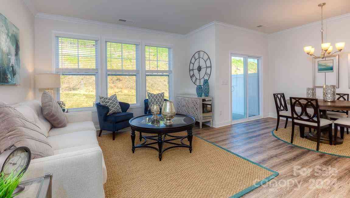 288 Creekview Road, Hendersonville, North Carolina image 9