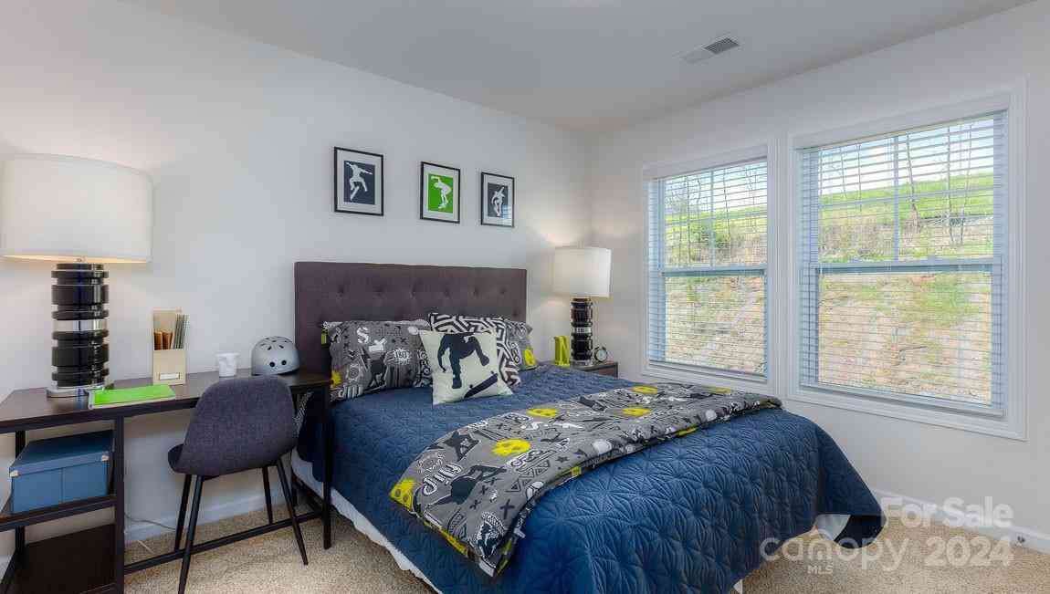 288 Creekview Road, Hendersonville, North Carolina image 26