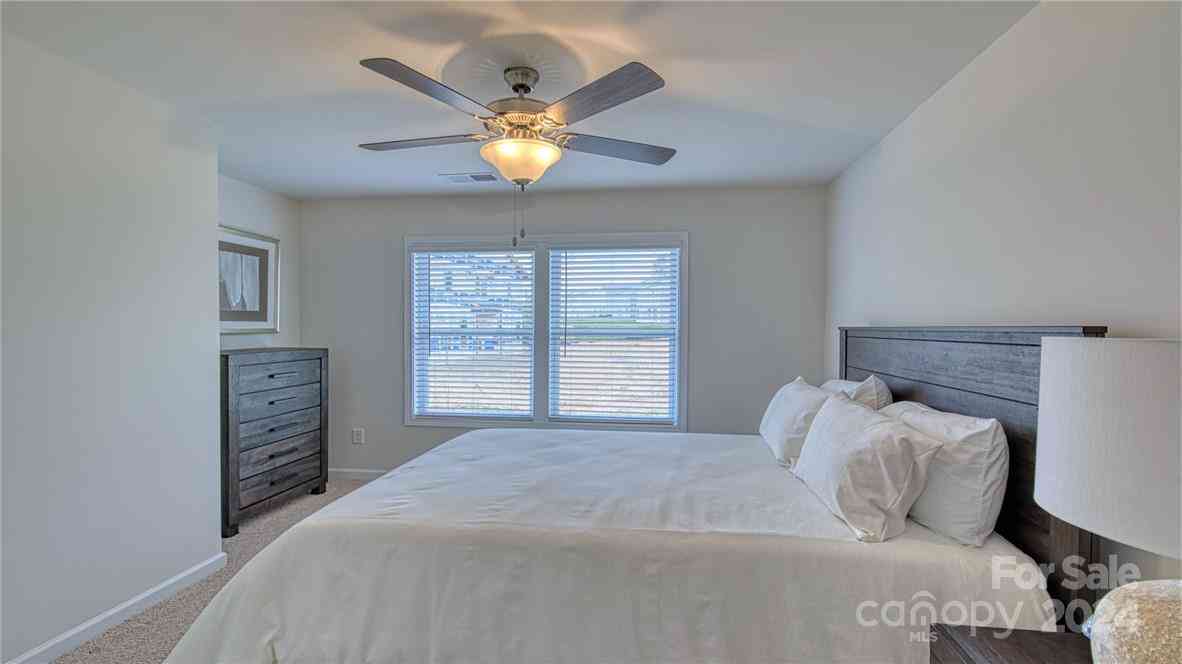 294 Creekview Road, Hendersonville, North Carolina image 29