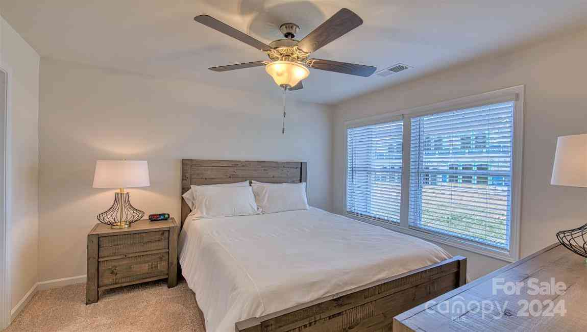 294 Creekview Road, Hendersonville, North Carolina image 35