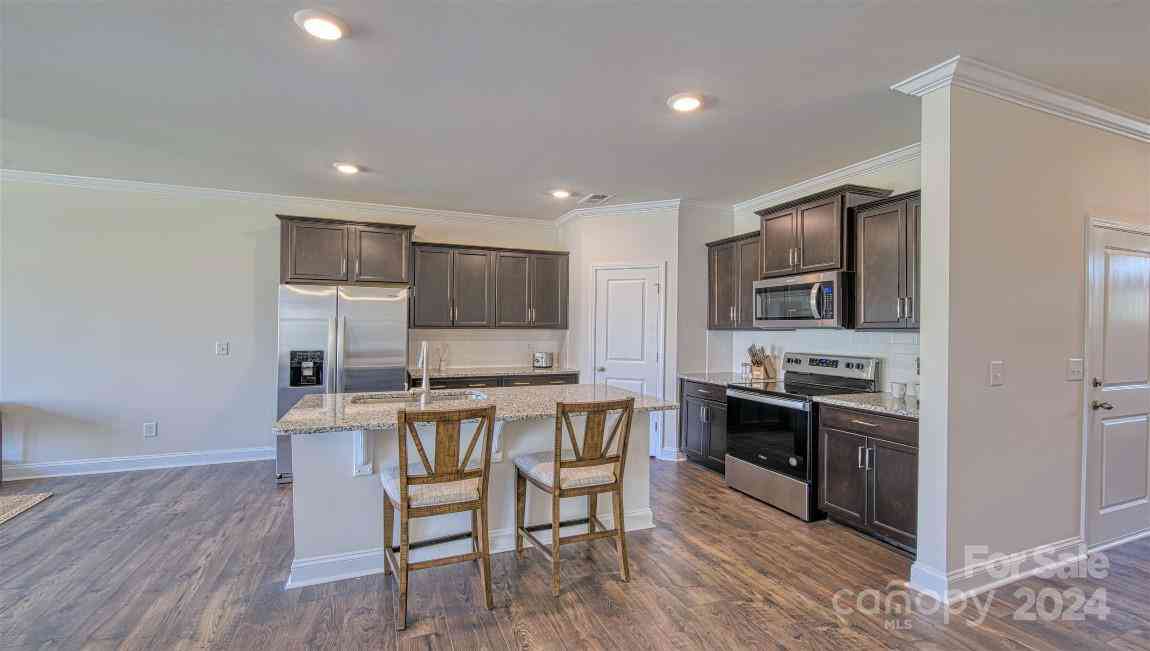 294 Creekview Road, Hendersonville, North Carolina image 11
