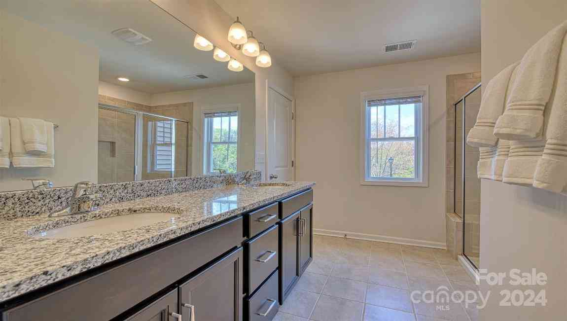 294 Creekview Road, Hendersonville, North Carolina image 27