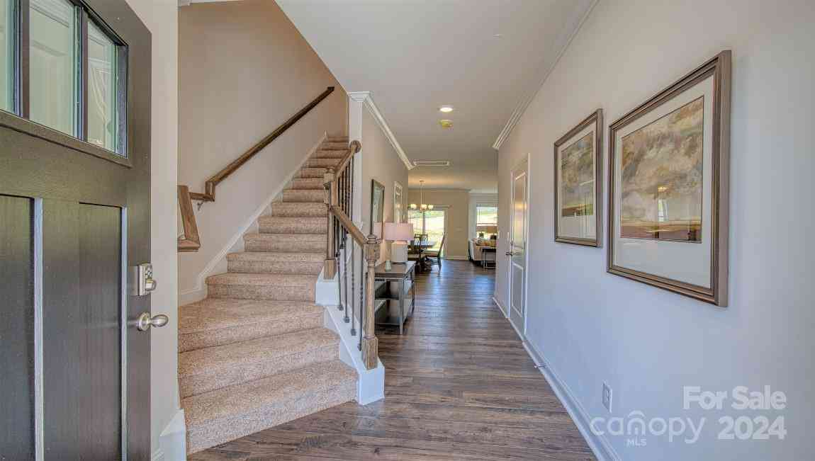 294 Creekview Road, Hendersonville, North Carolina image 3