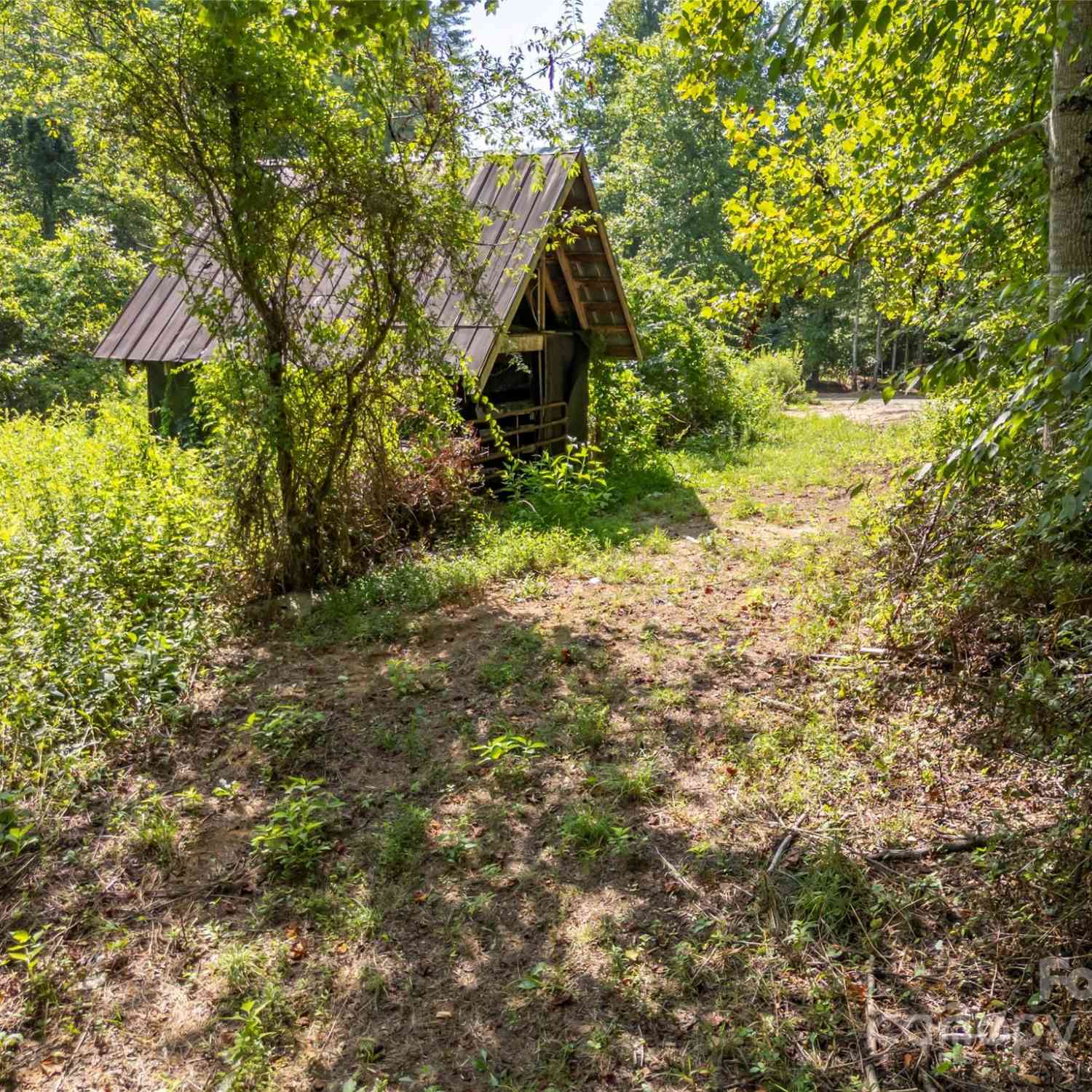 1084 Old Howard Gap Road, Saluda, North Carolina image 23