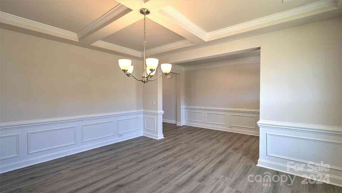 545 Fox Cove Road, Hendersonville, North Carolina image 4