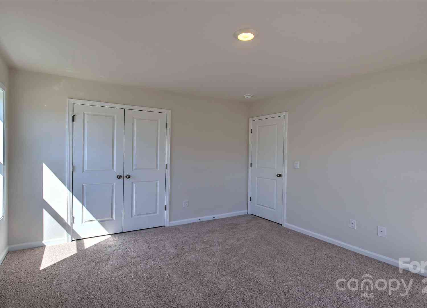 545 Fox Cove Road, Hendersonville, North Carolina image 28