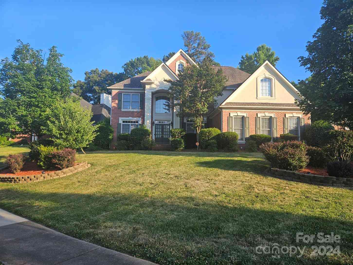 2301 Treymore Lane, Charlotte, North Carolina image 1