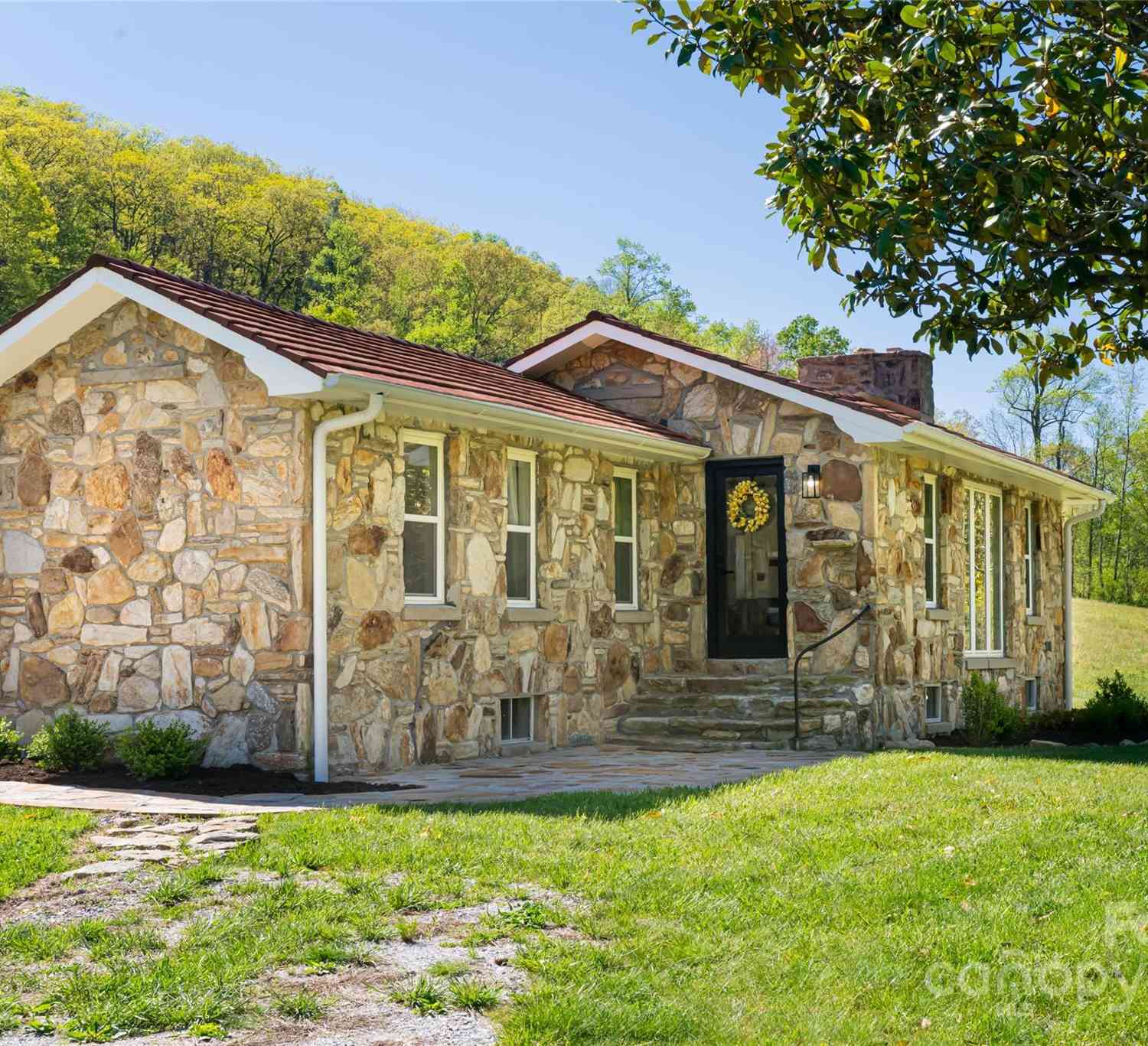 103 Maynards Way, Hendersonville, North Carolina image 2