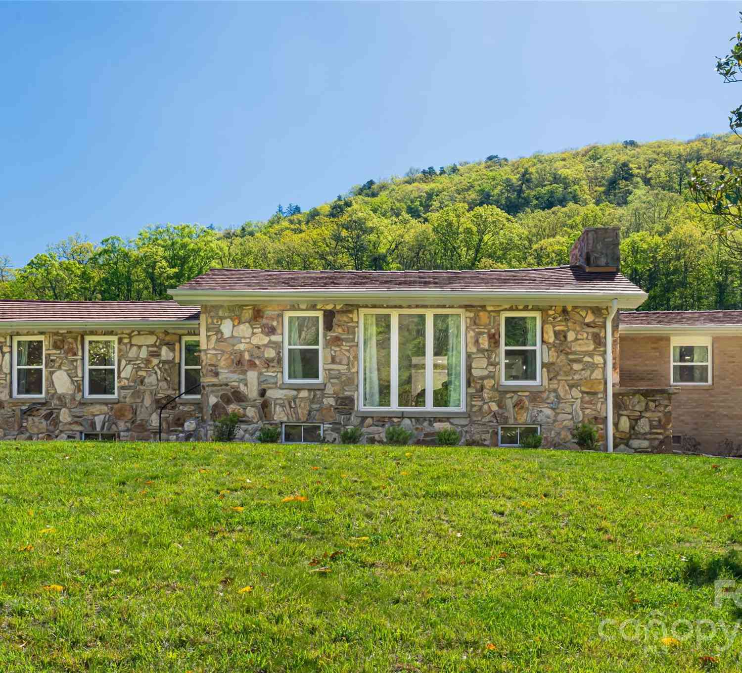 103 Maynards Way, Hendersonville, North Carolina image 3