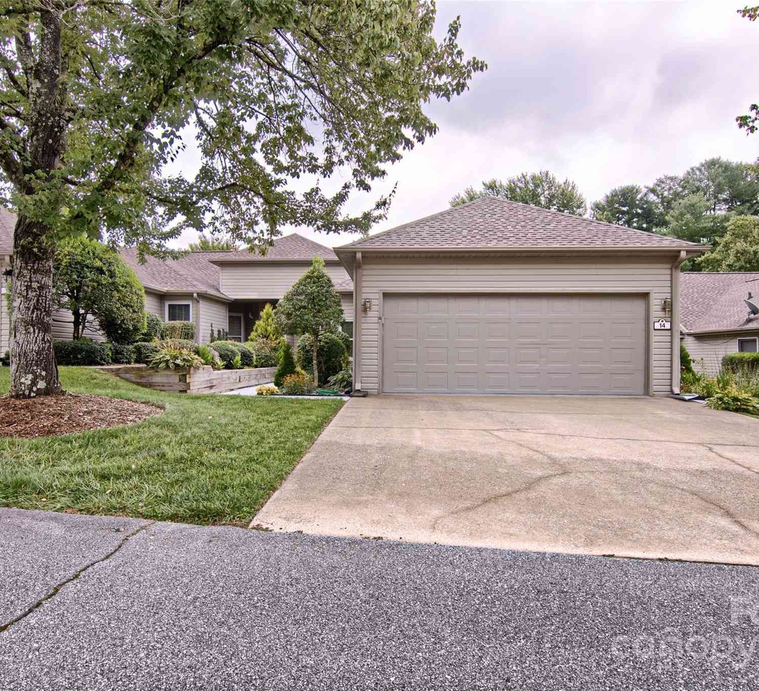14 Tisha Lane, Hendersonville, North Carolina image 1