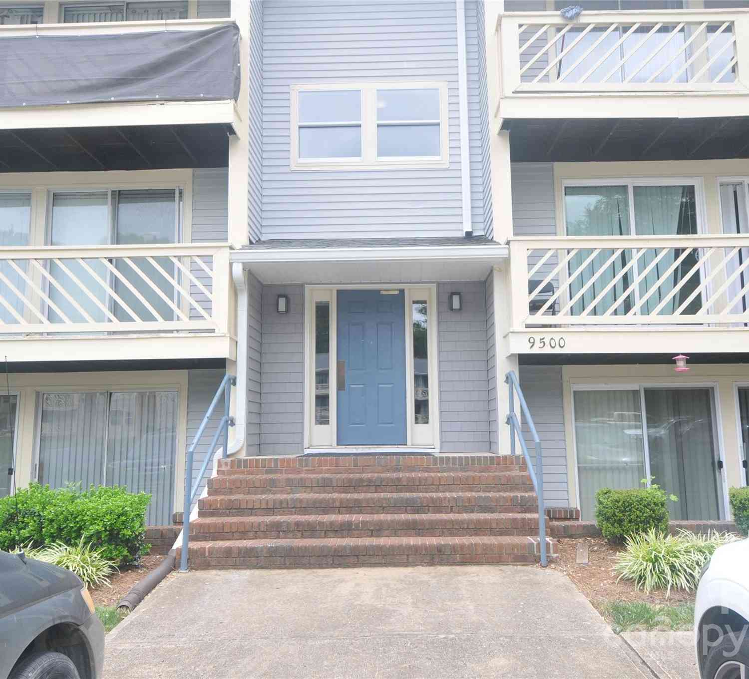 9500 L Shannon Green Drive, Charlotte, North Carolina image 1