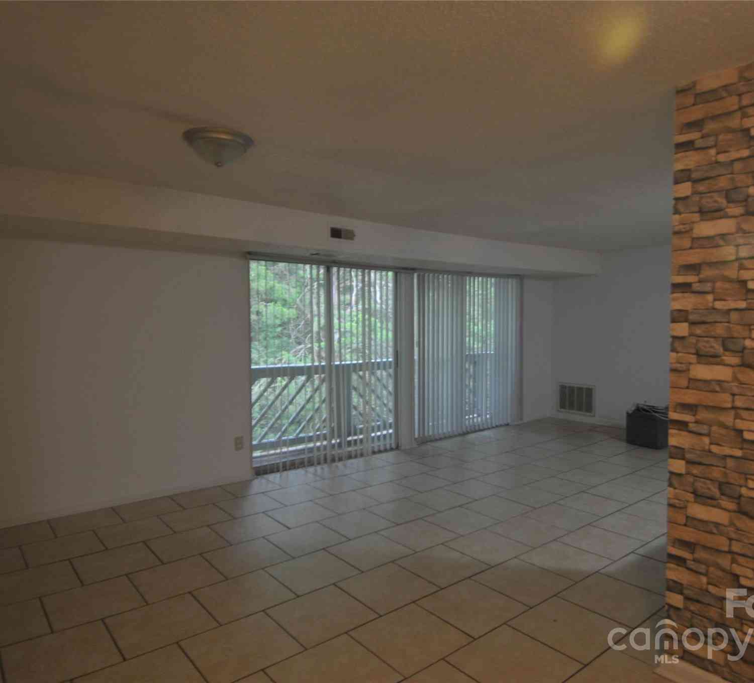 9500 L Shannon Green Drive, Charlotte, North Carolina image 2
